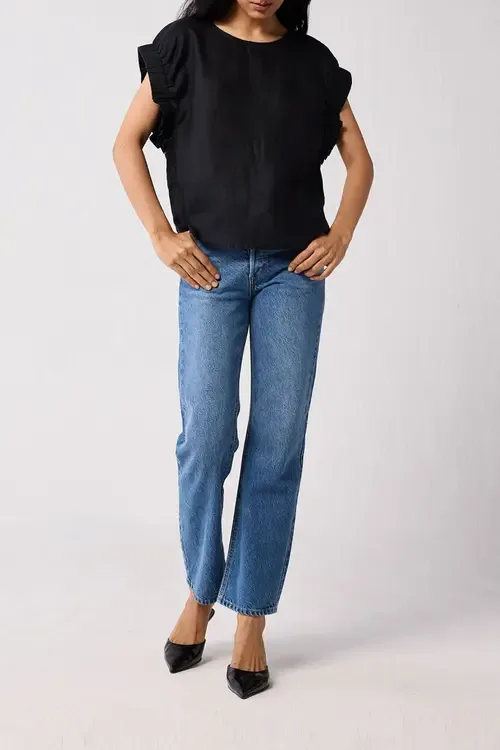 Top with Gathered Sleeve Detail by Reistor