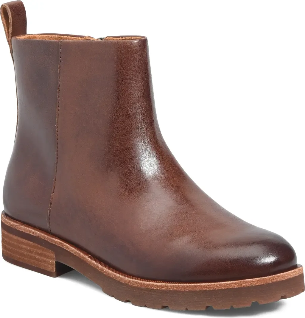 Betheny Bootie in Brown Leather