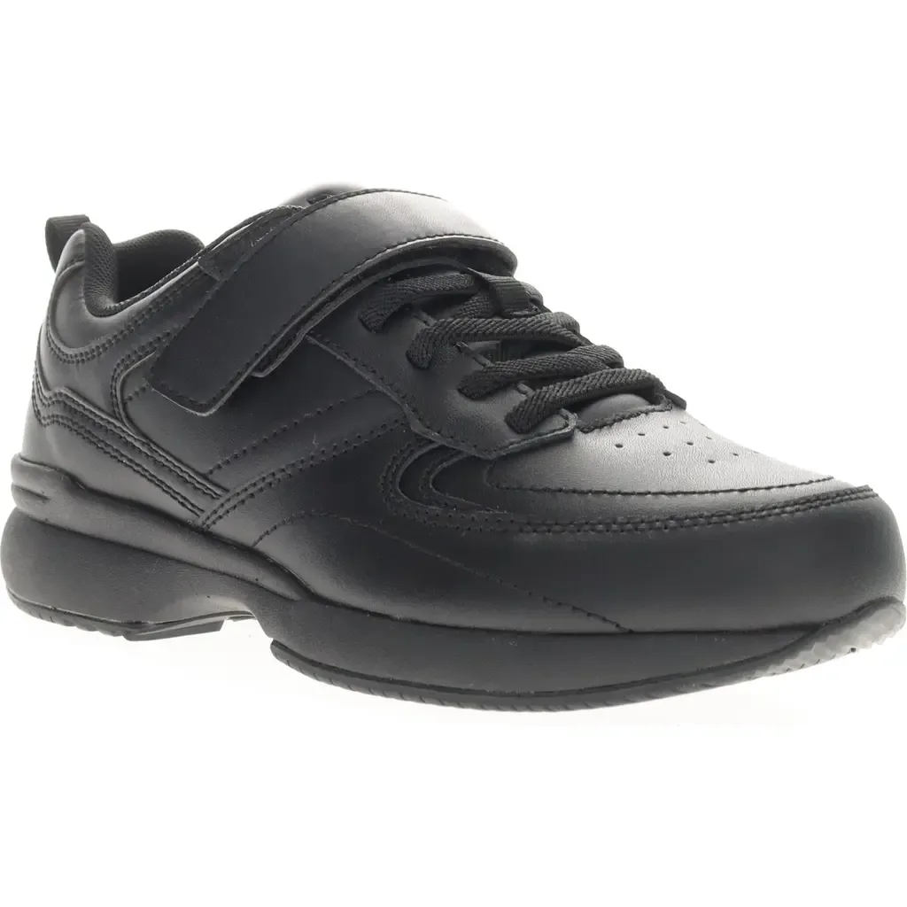 Lifewalker Flex Sneaker by Propét