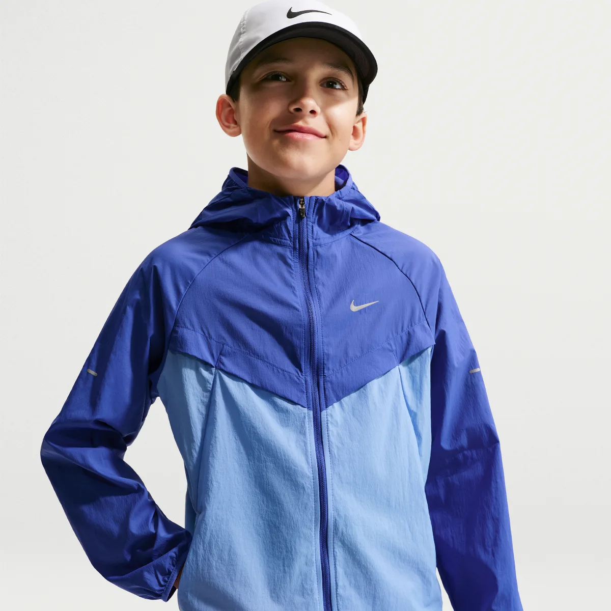 Stride Repel UV Training Jacket by Nike