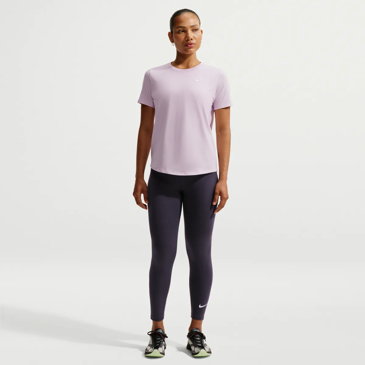 Sportswear Classic High-Waisted 7/8 Leggings by Nike