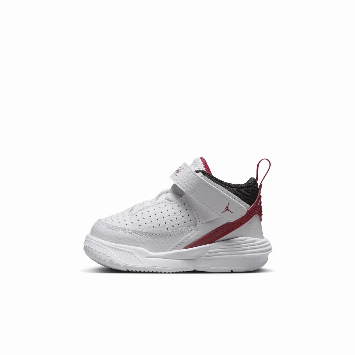 Max Aura 5 Shoes by Jordan