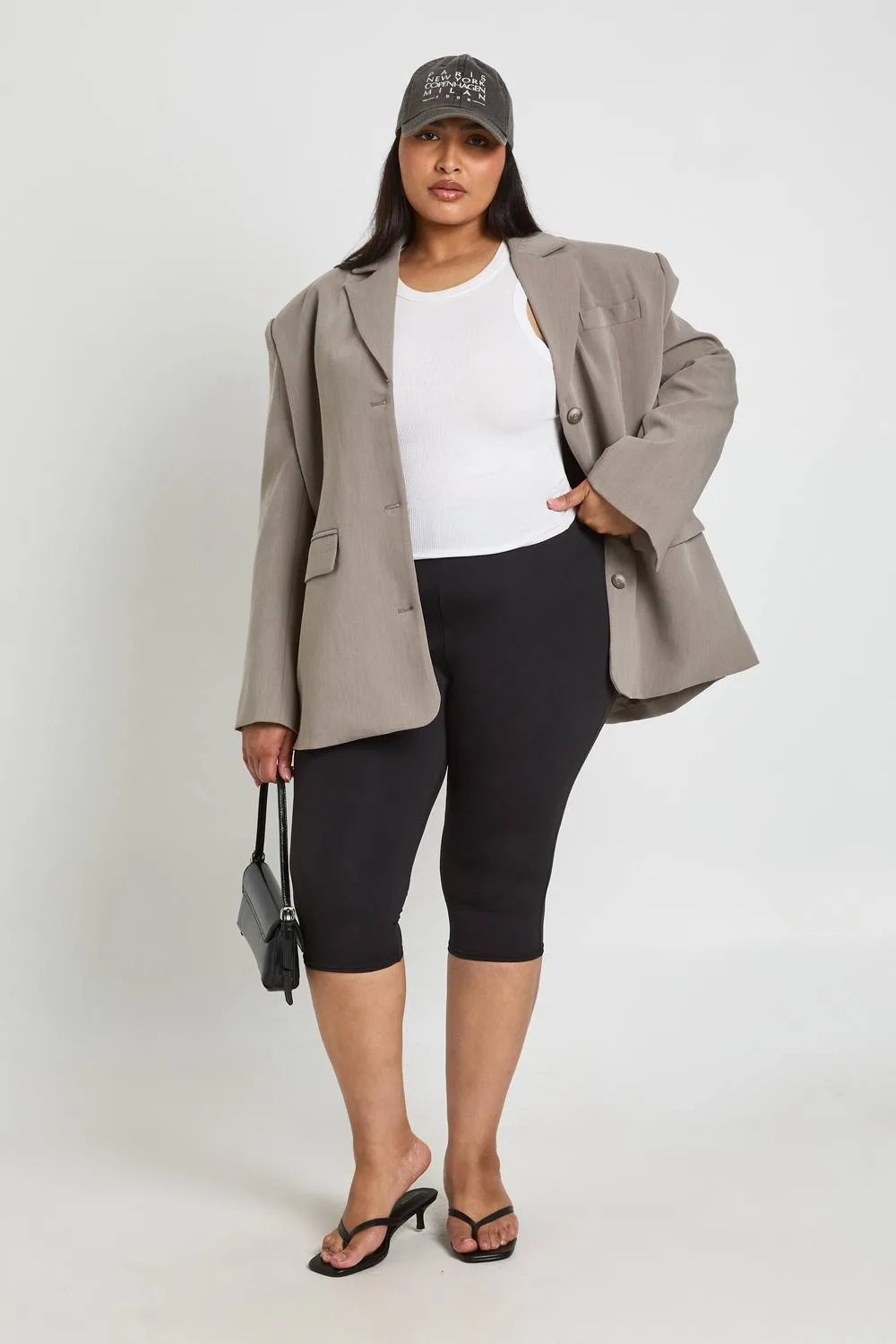 Sculpt Capri Legging Trouser by boohoo