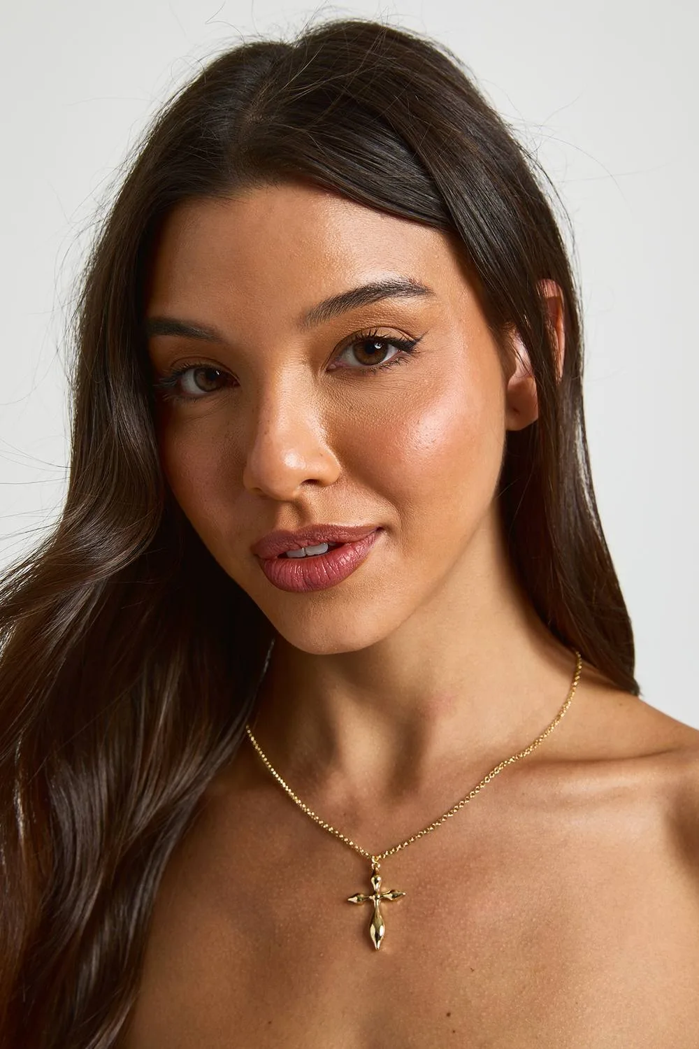 Cross Pendant Necklace by boohoo