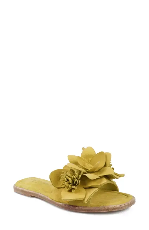 Aurra Slide Sandal
