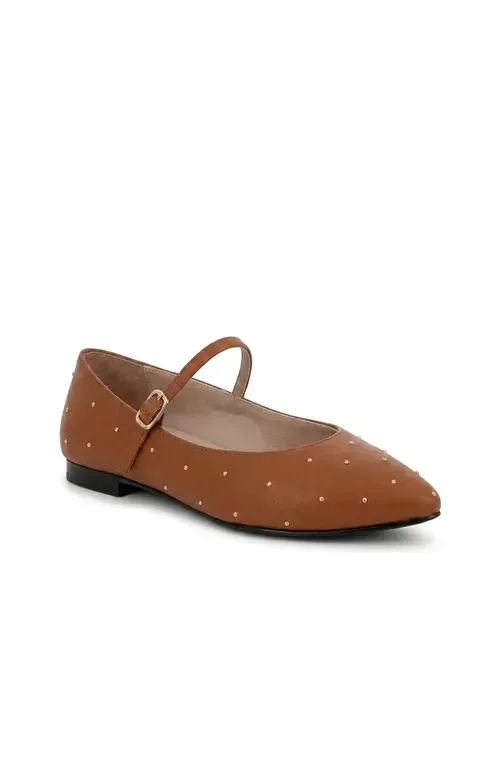 Clara Mary Jane Flat