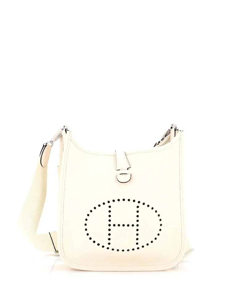 Pre-Owned Hermes 23 Evelyne Bag Gen Iii Clemence
