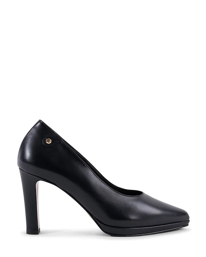 Isa Orthopedic Pointed Toe Pumps by Stinaa.j