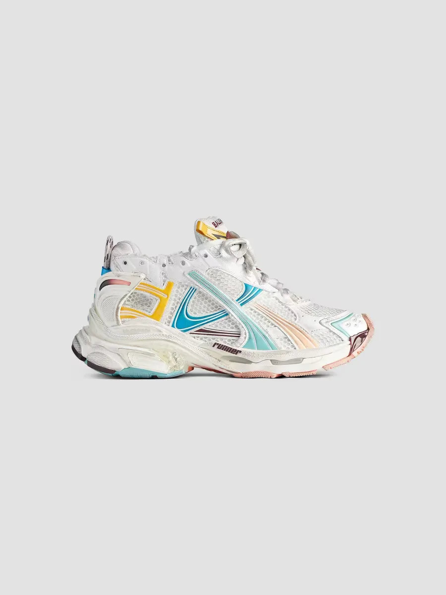 Runner Sneakers