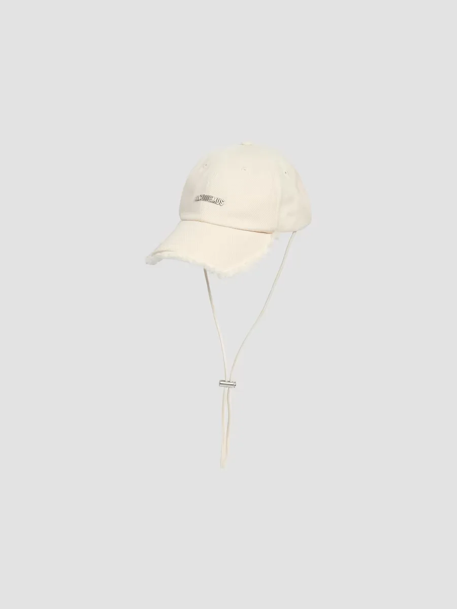 La Casquette Artichaut Frayed Baseball Cap by JACQUEMUS
