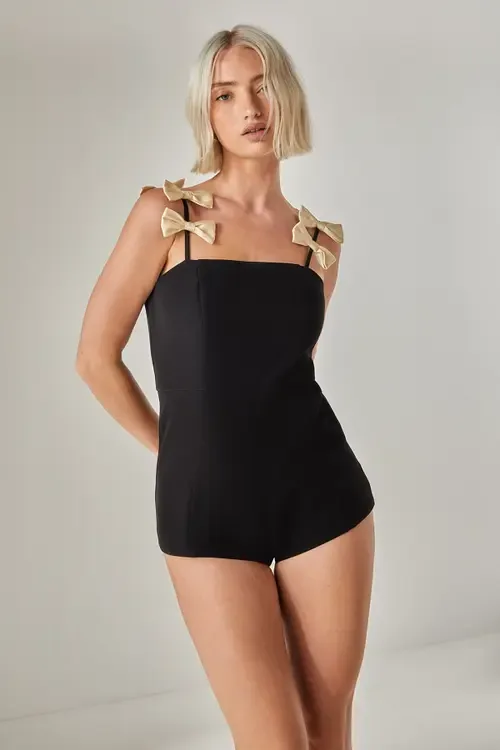 Contrast Bow Tailored Romper Playsuit by NASTY GAL