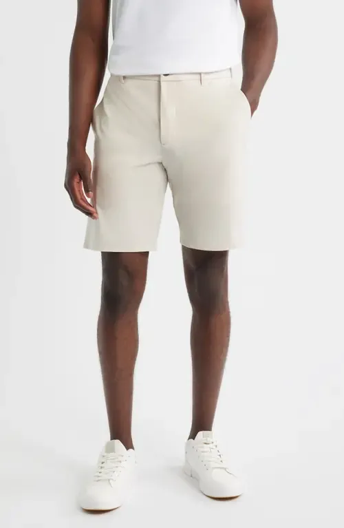 Mulligan Performance Chino Shorts