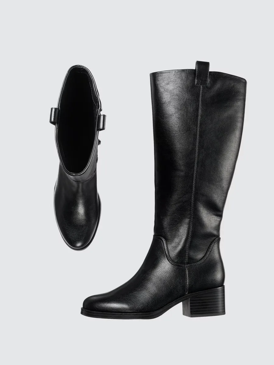 Boots by Uniqlo