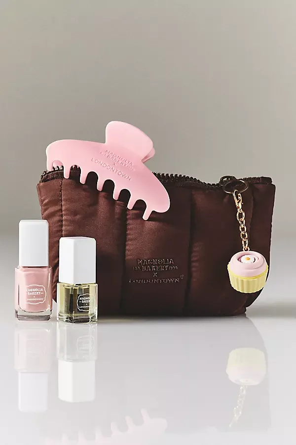 Magnolia Bakery Sweet Essentials Set by LONDONTOWN