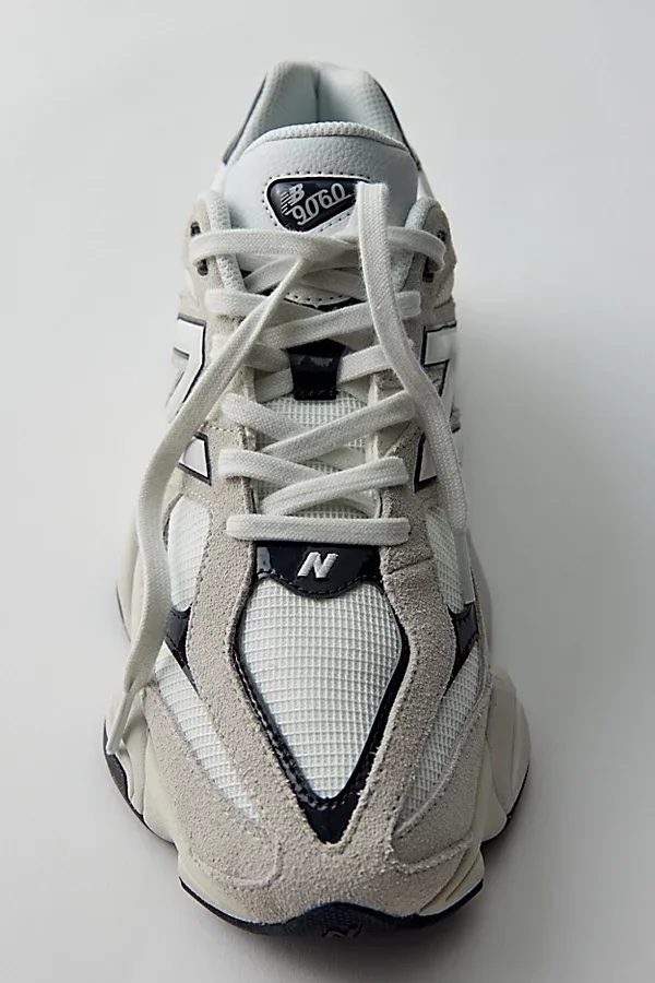9060 Sneakers by New Balance