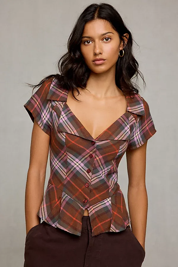 Bianca Peplum Short Sleeve Button-Down Shirt by BDG