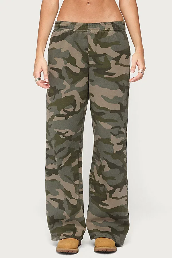 Camo Girl Sweatpants by Edikted