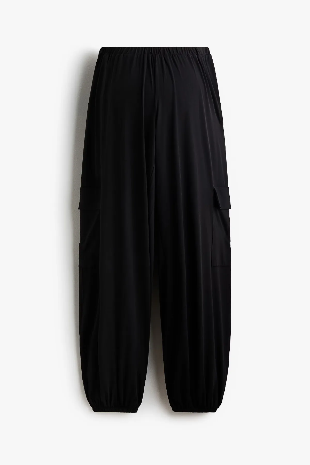 MAMA Balloon-Leg Cargo Pants by H&M