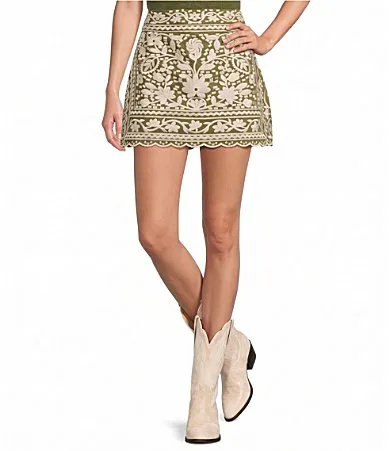 Floral Embroidered Mini Pencil Skirt by Jmarie