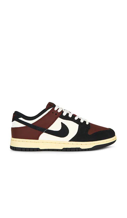 Nike Dunk Low Retro by Nike