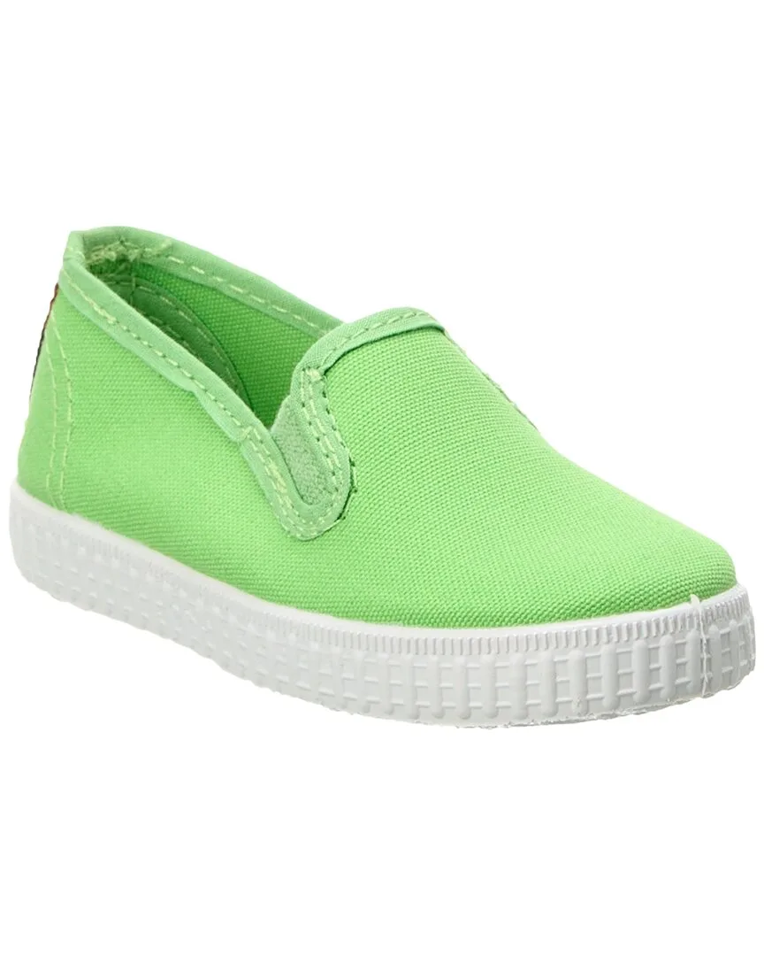 Cangrejo 2Elasticos Liso Canvas Slip-On Sneaker by Cienta