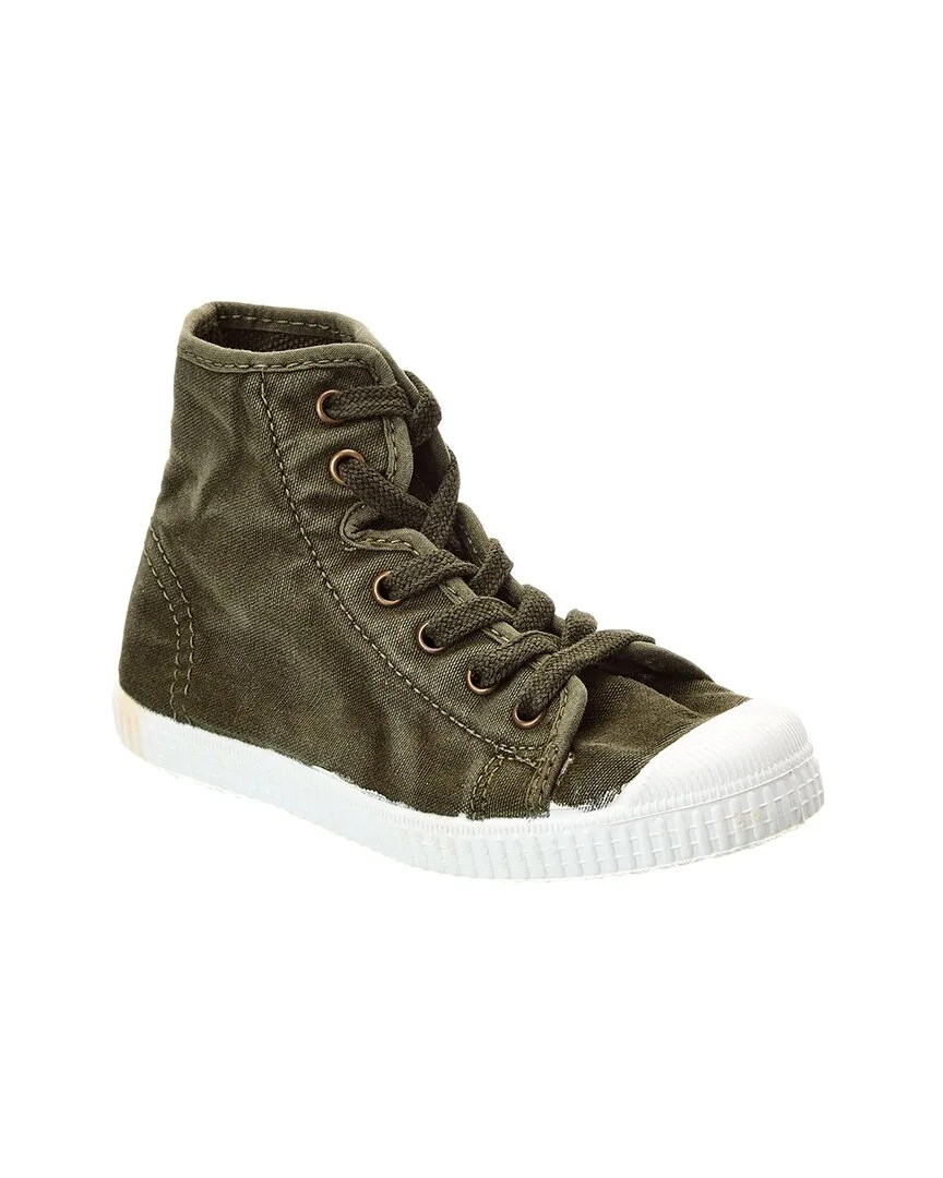 Canvas Sneaker by Cienta