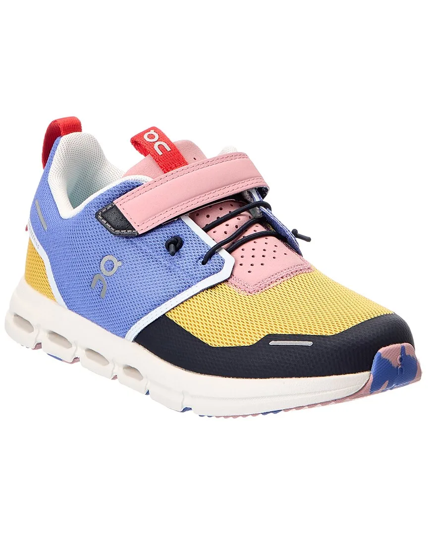Canvas Sneaker by On Running