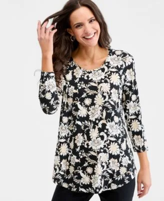 Printed Scoop Neck 3/4 Sleeve Top by JM Collection
