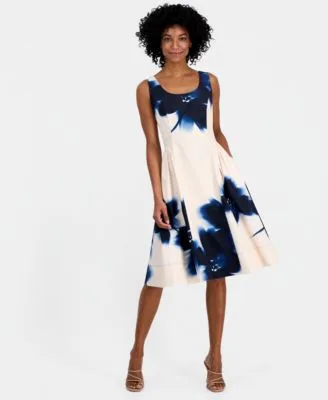 Scoop Neck Sleeveless Party Dress by Robbie Bee
