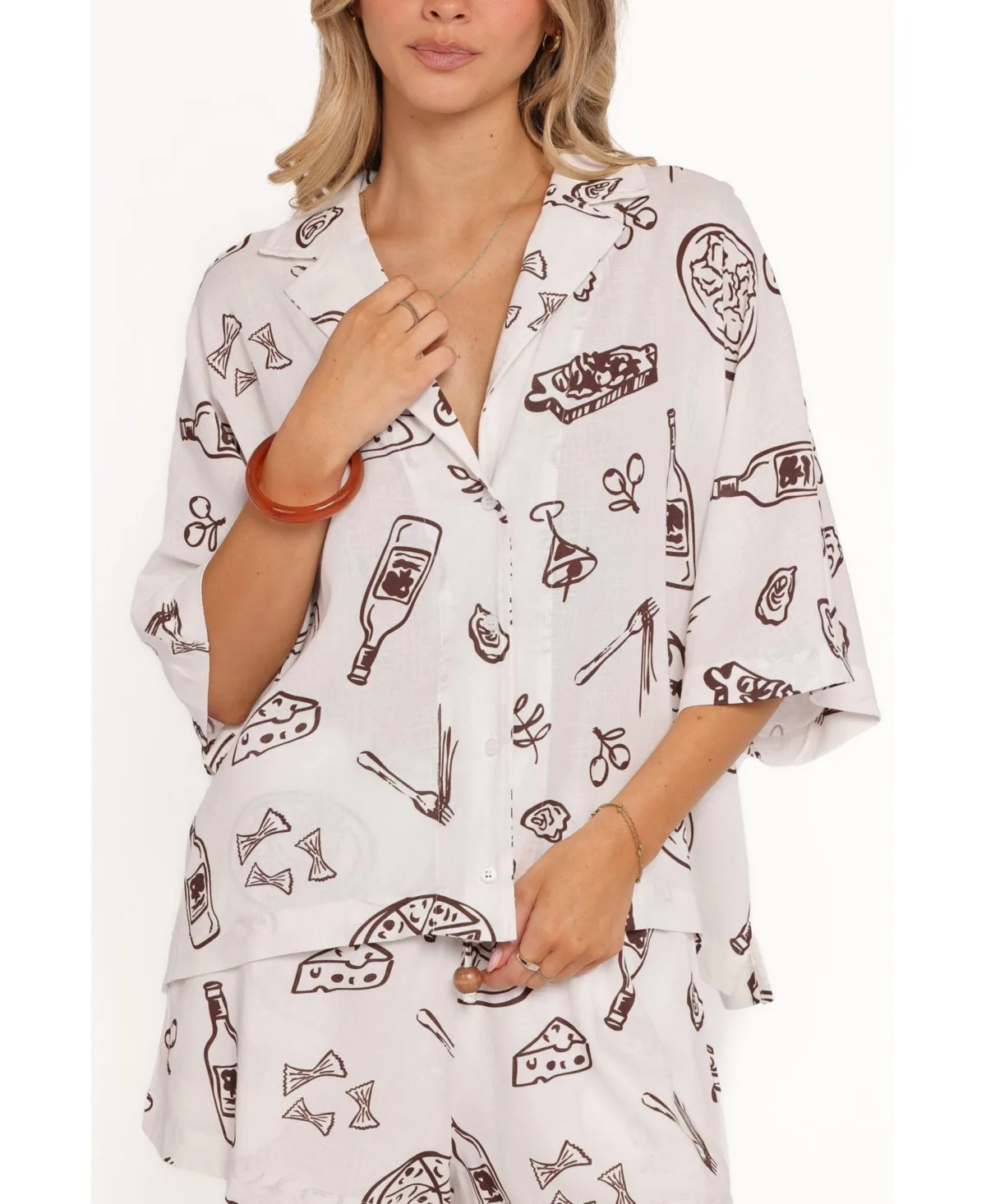 Avara Spread-Collar Button-Down Short-Sleeve Shirt by Petal & Pup