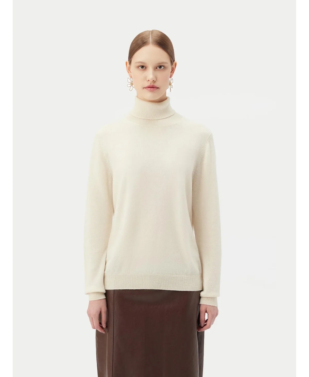 Essential Cashmere Turtle Neck Sweater
