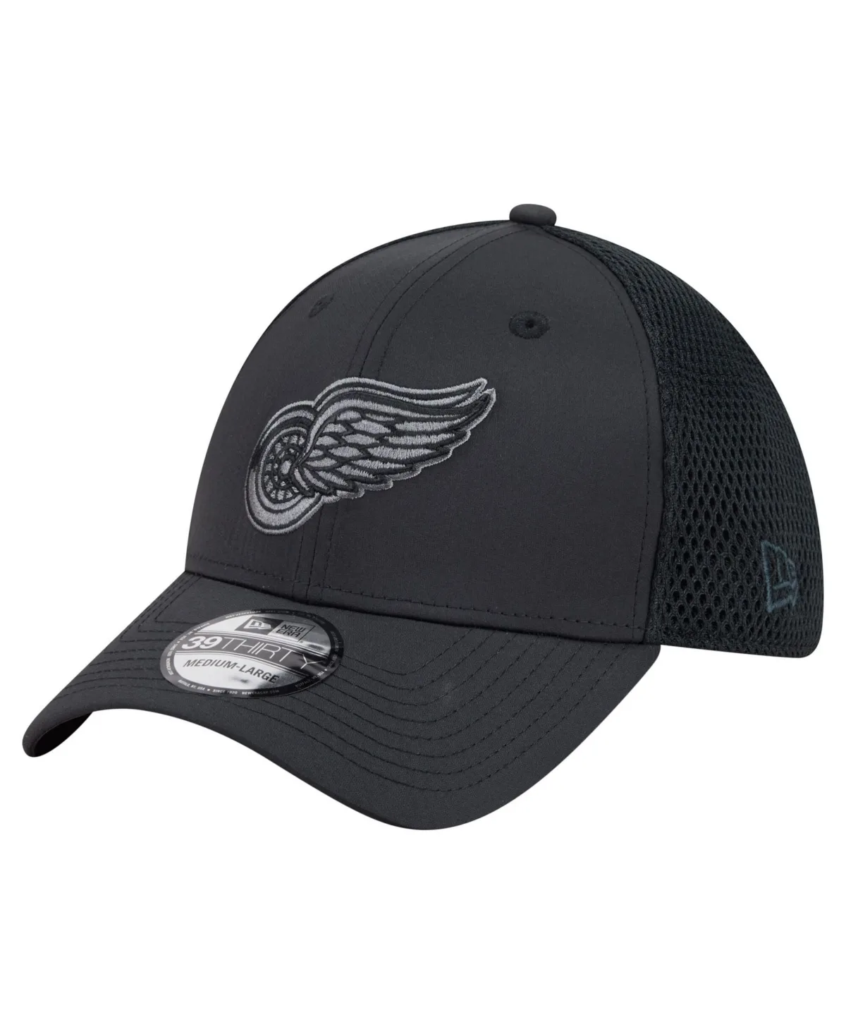 Detroit Red Wings Blackout 39THIRTY Flex Fit Hat by New Era