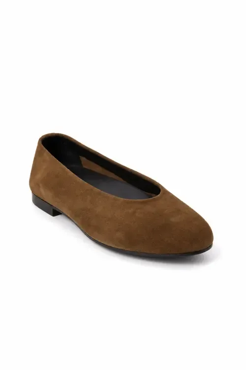 Lucrecia Ballet Flat by Menina Step