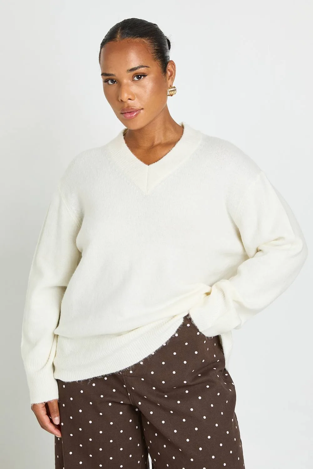 Soft Knit V Neck Jumper by boohoo