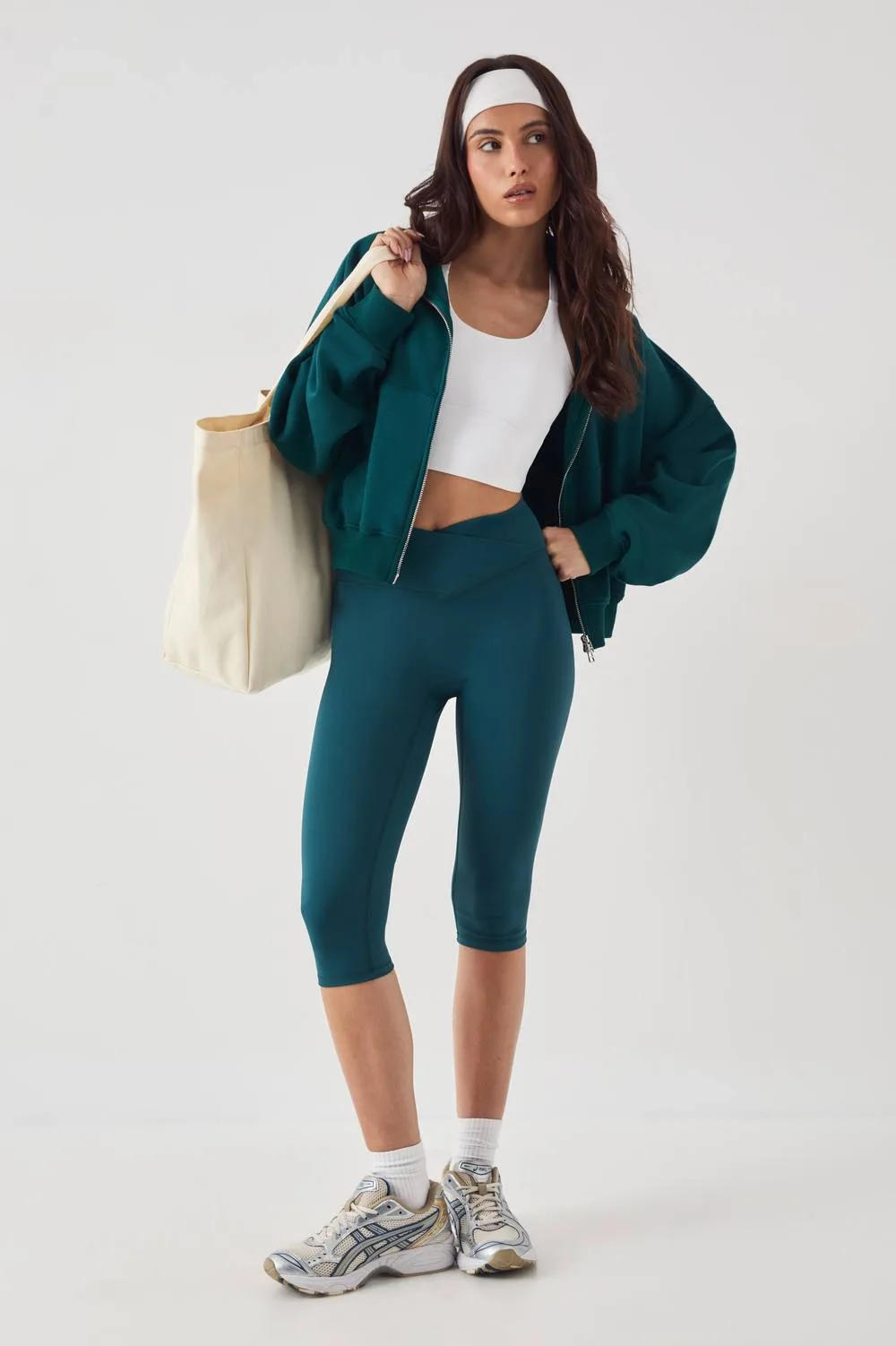 DSGN Studio Sculpt Wrap Waist Capri Legging Pants by Dsgn Studio