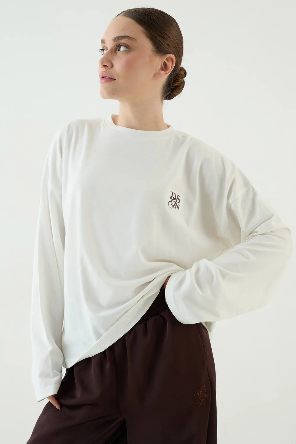 DSGN Studio Crew Neck Long Sleeve T-Shirt by Dsgn Studio