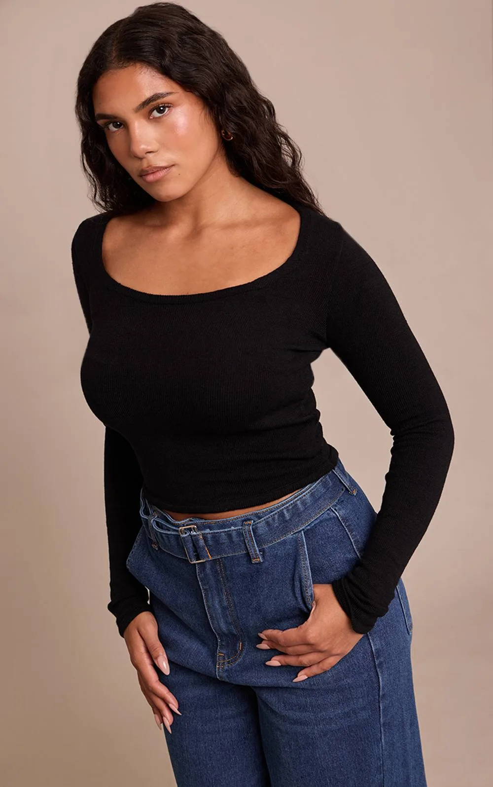 Knit Scoop Neck Long Sleeve Top