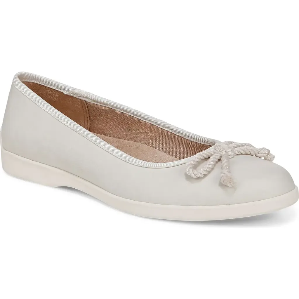Maura Flat by LifeStride