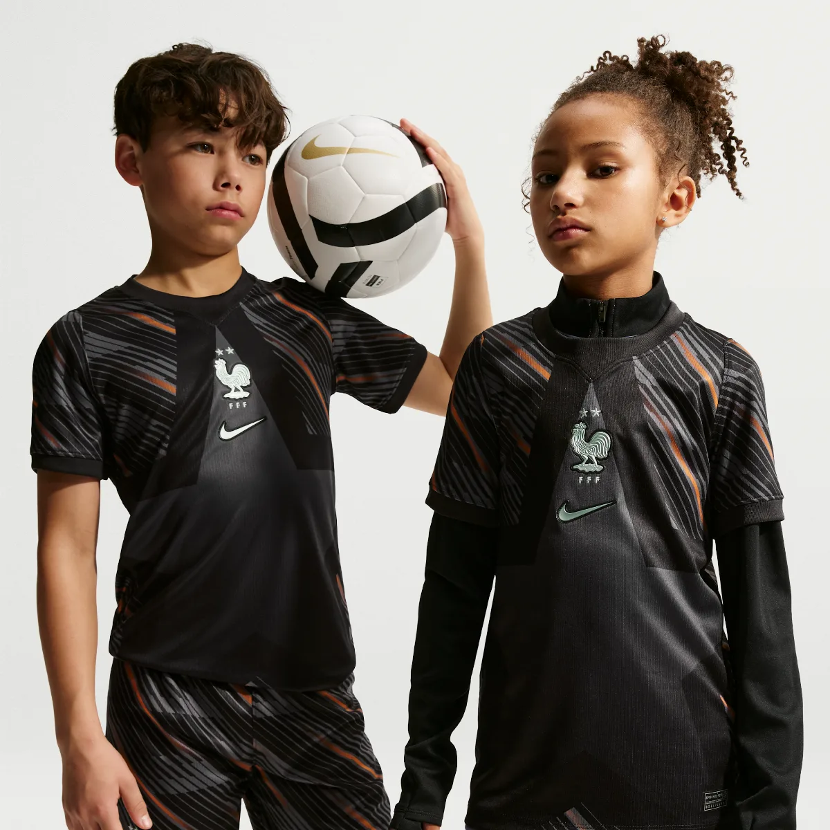 FFF 2026 Stadium Goalkeeper Dri-FIT Soccer Replica Short-Sleeve Jersey by Nike