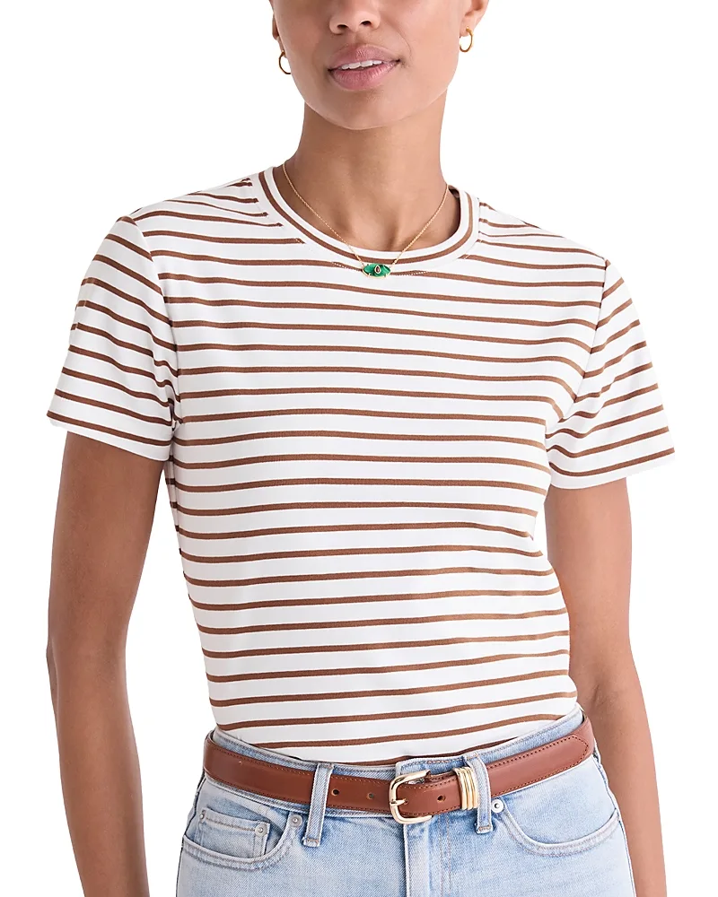 Deluxe Short Sleeve Tee by Vineyard Vines