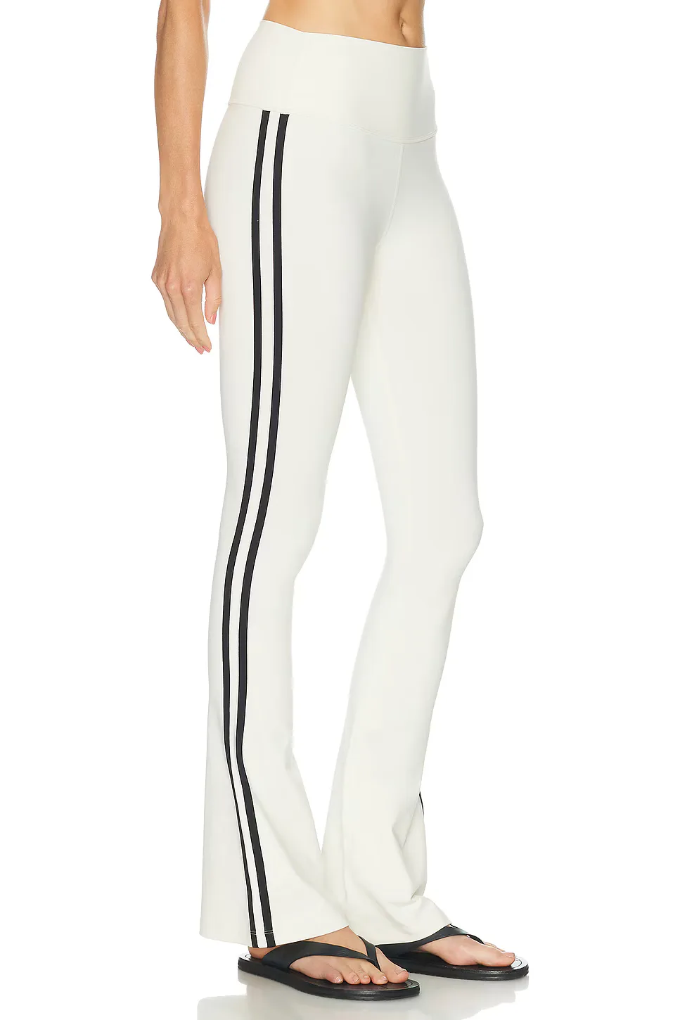 Raquel Highwaist Supplex Flare 32 Legging by Splits59