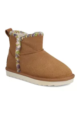Whipstitch Cozy Booties by Mia