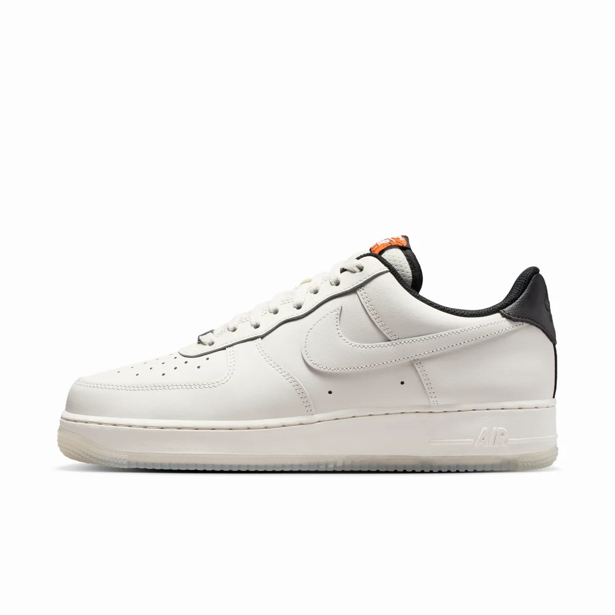 Nike Air Force 1 07 Shoes