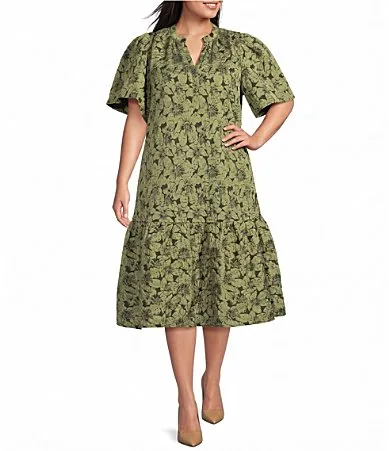 Short Sleeve Floral Jacquard Midi Dress by Sugarlips
