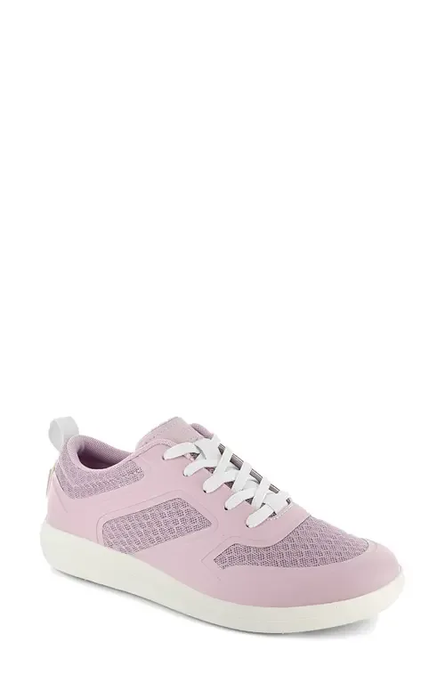 Dash Sneaker by STRIVE