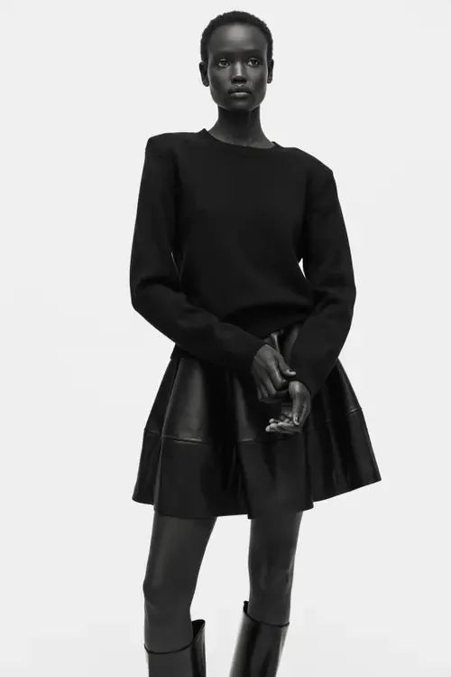 Shoulder-Pad Jumper