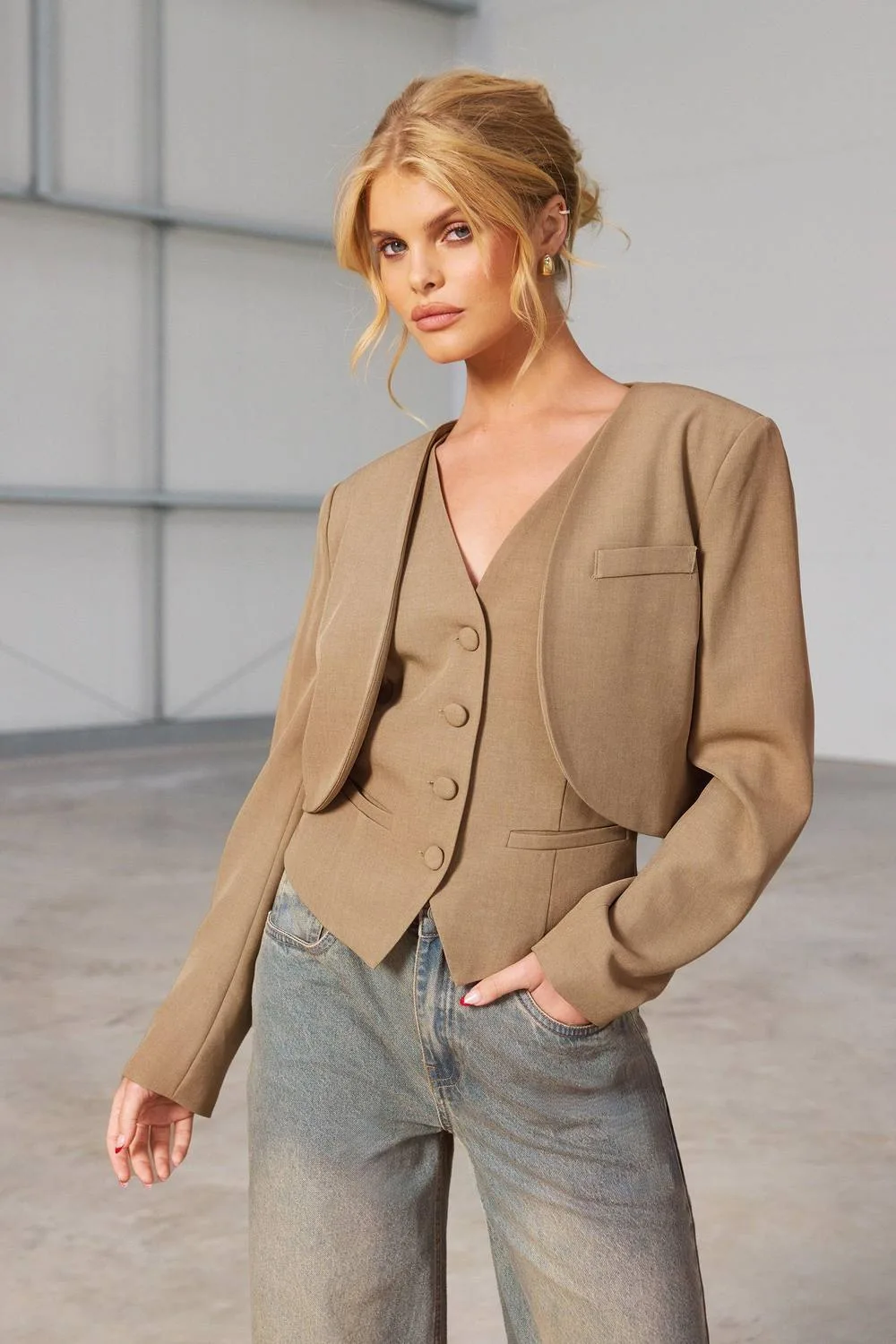 Marl Curved Lapel Cropped Tailored Blazer by boohoo