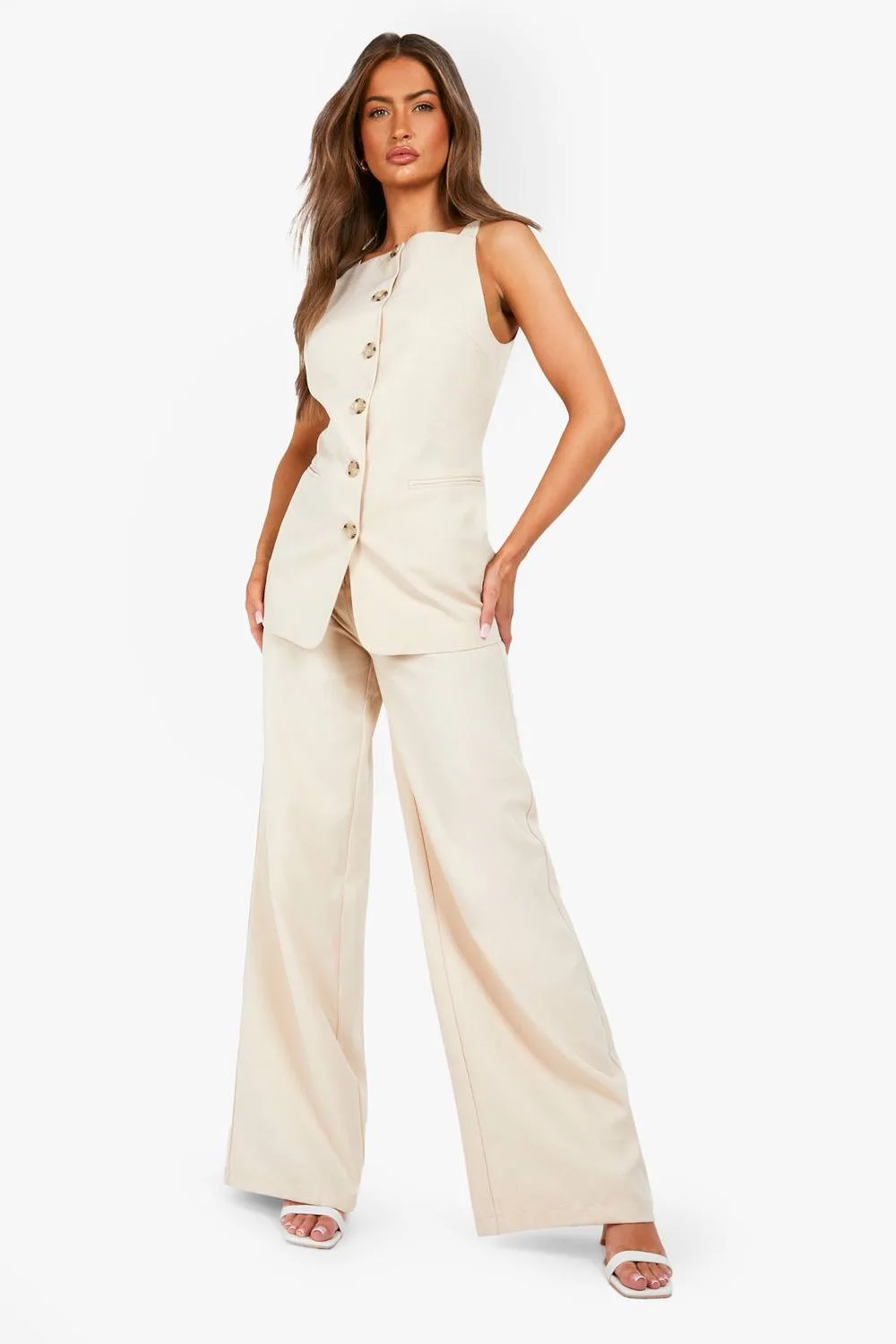 Textured Wide Leg Trousers by boohoo