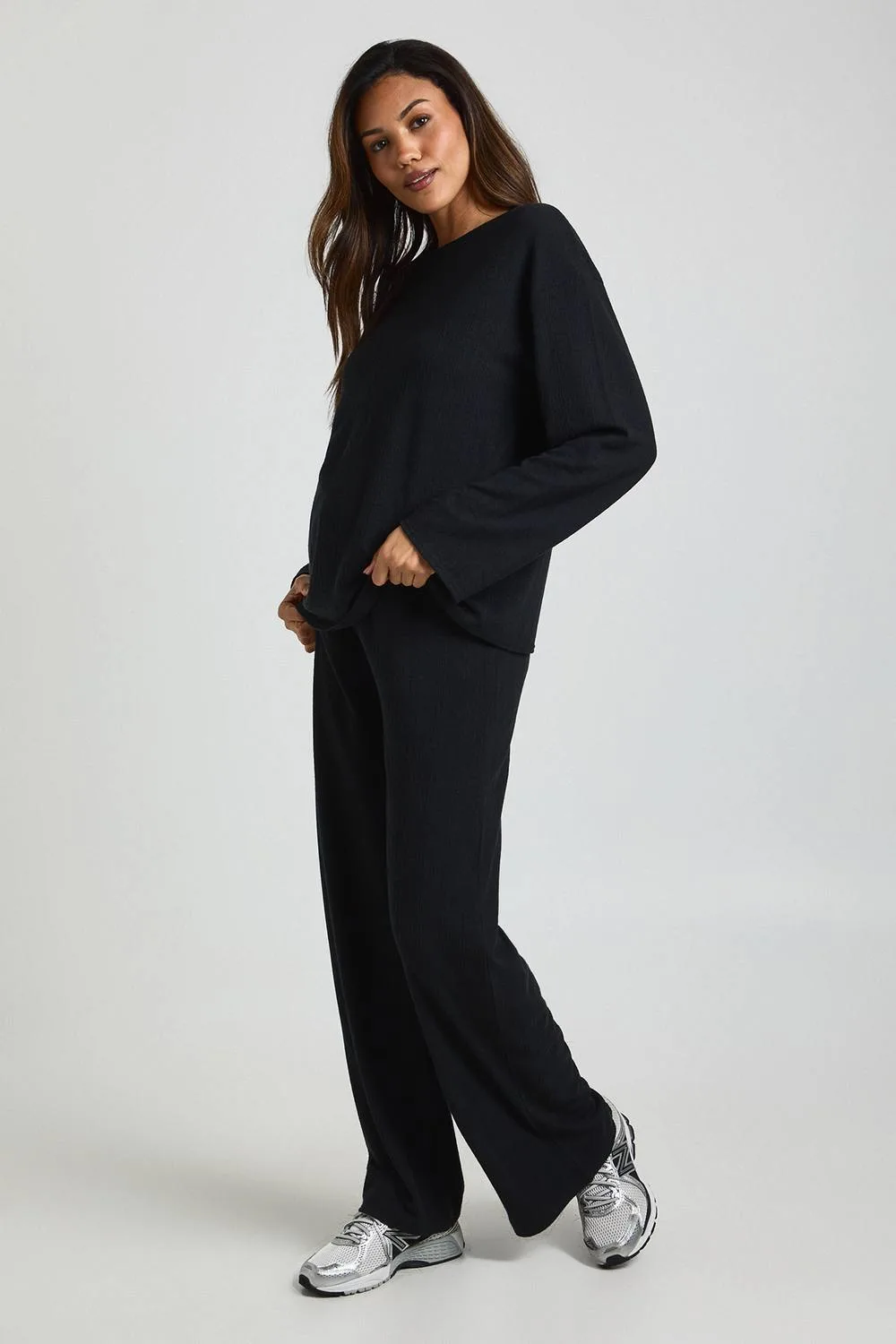 Maternity Long Sleeve T-Shirt & Wide Leg Trouser Co-Ord by boohoo
