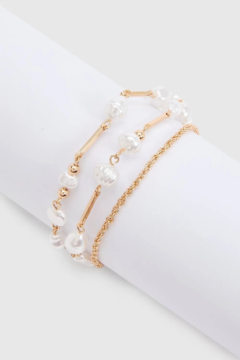 Pearl & Gold Bar Bracelets 3 Pack by boohoo